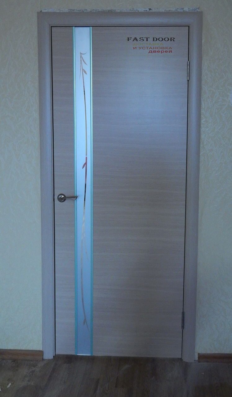 Дверь Ростра ПО Маэстро с белым рисунком. Цвет: беленый дуб